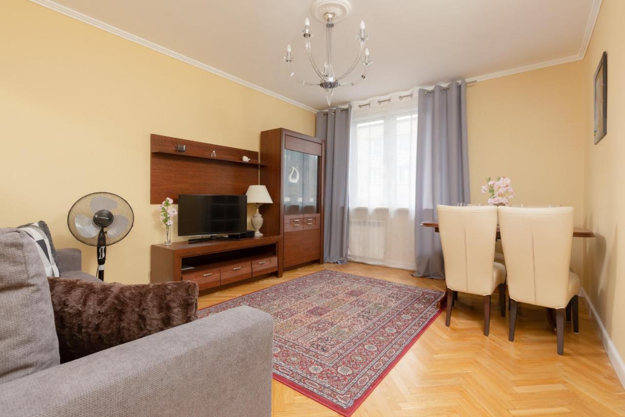 Miodowa Apartment Krasinski Garden Warsaw By Noclegi Renters Eksteriør billede