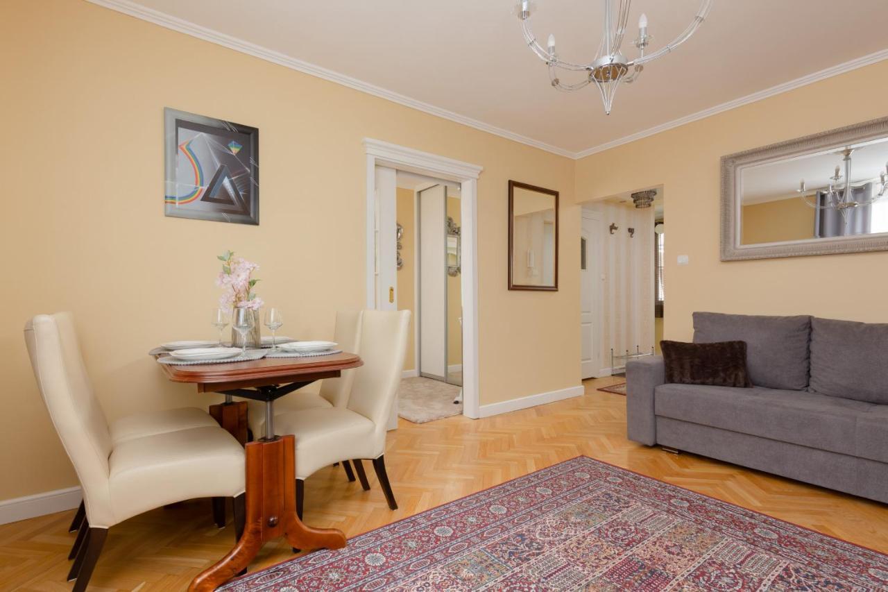 Miodowa Apartment Krasinski Garden Warsaw By Noclegi Renters Eksteriør billede